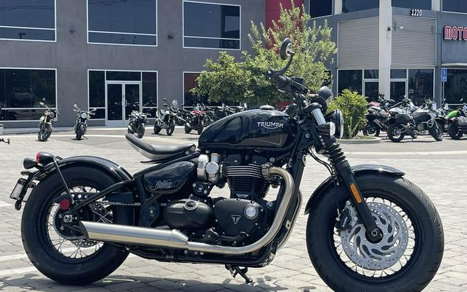 2024 Triumph Bonneville Bobber Jet Black