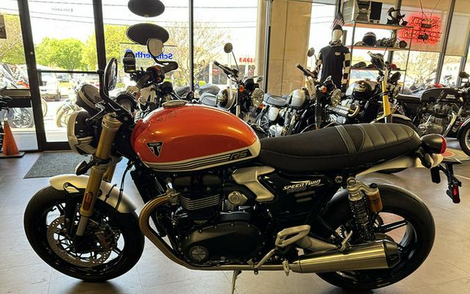 2025 Triumph Speed Twin 1200 RS Baja OrangeSapphire Black