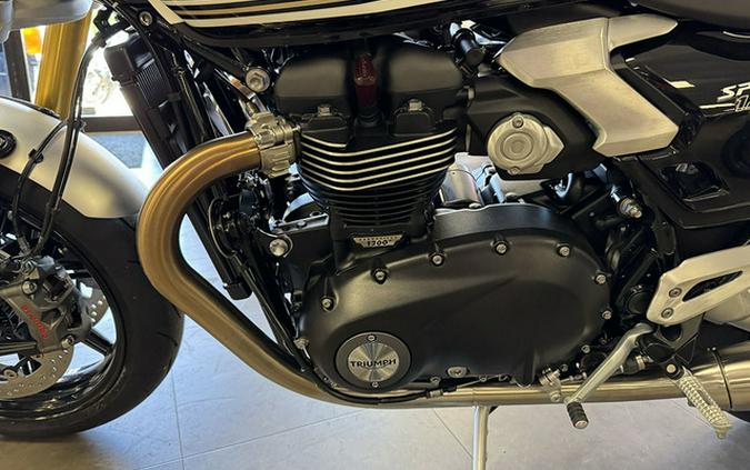 2025 Triumph Speed Twin 1200 RS Baja OrangeSapphire Black