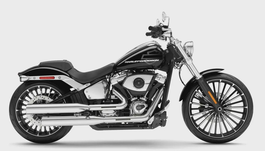 2025 Harley-Davidson Breakout® Vivid Black