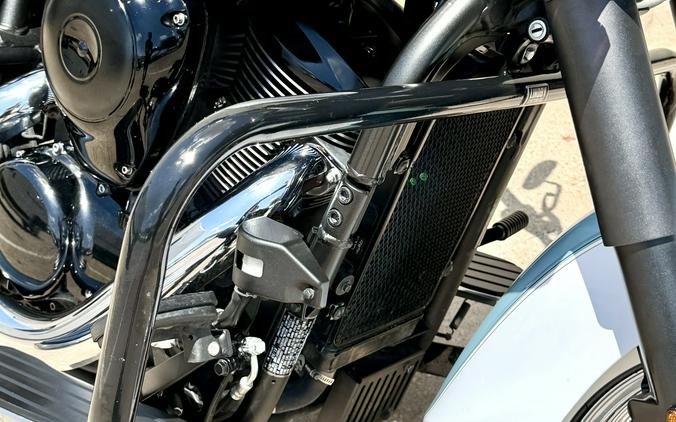 2020 Kawasaki Vulcan 900 Classic