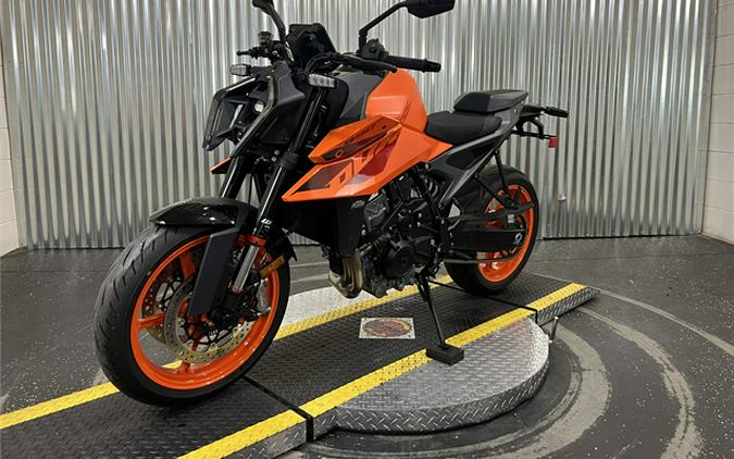 2024 KTM 990 Duke