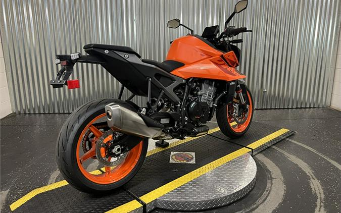 2024 KTM 990 Duke