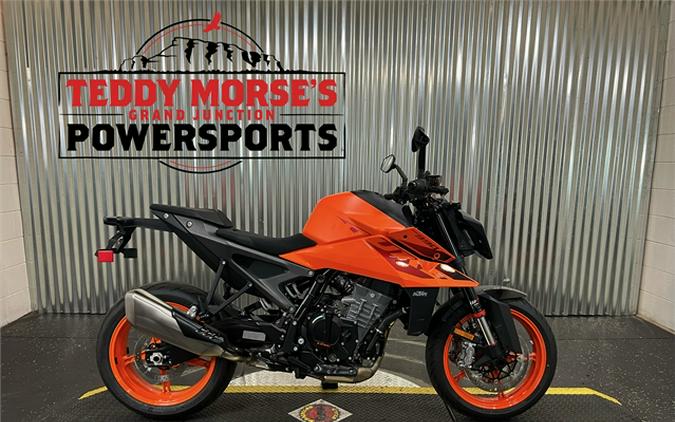 2024 KTM 990 Duke