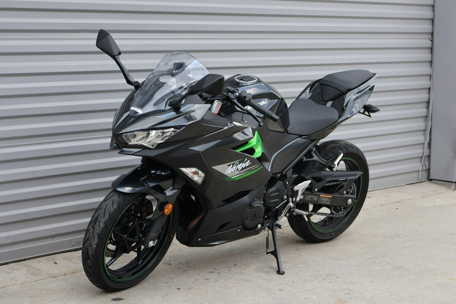 2023 Kawasaki Ninja 400