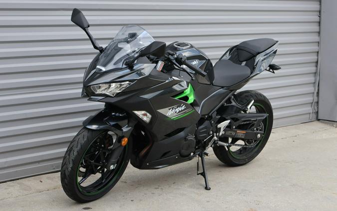 2023 Kawasaki Ninja 400