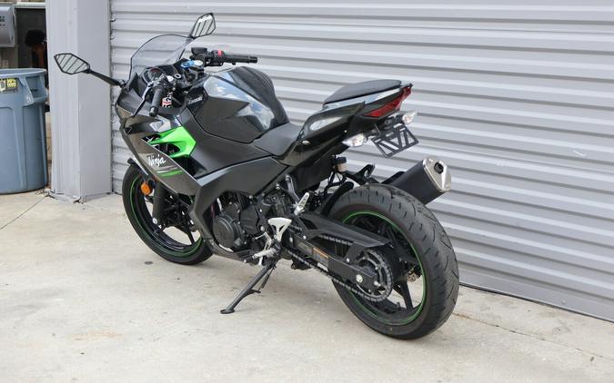 2023 Kawasaki Ninja 400