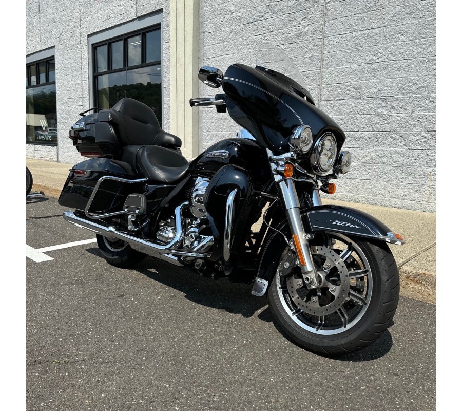 2014 FLHTCU Electra Glide Ultra Classic