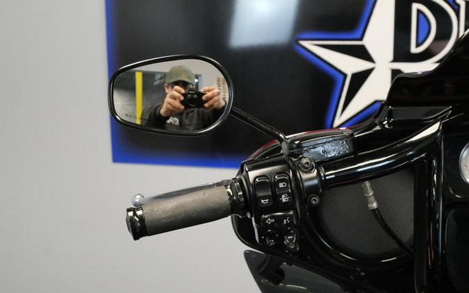 2014 Harley-Davidson® FLHXS - Street Glide® Special