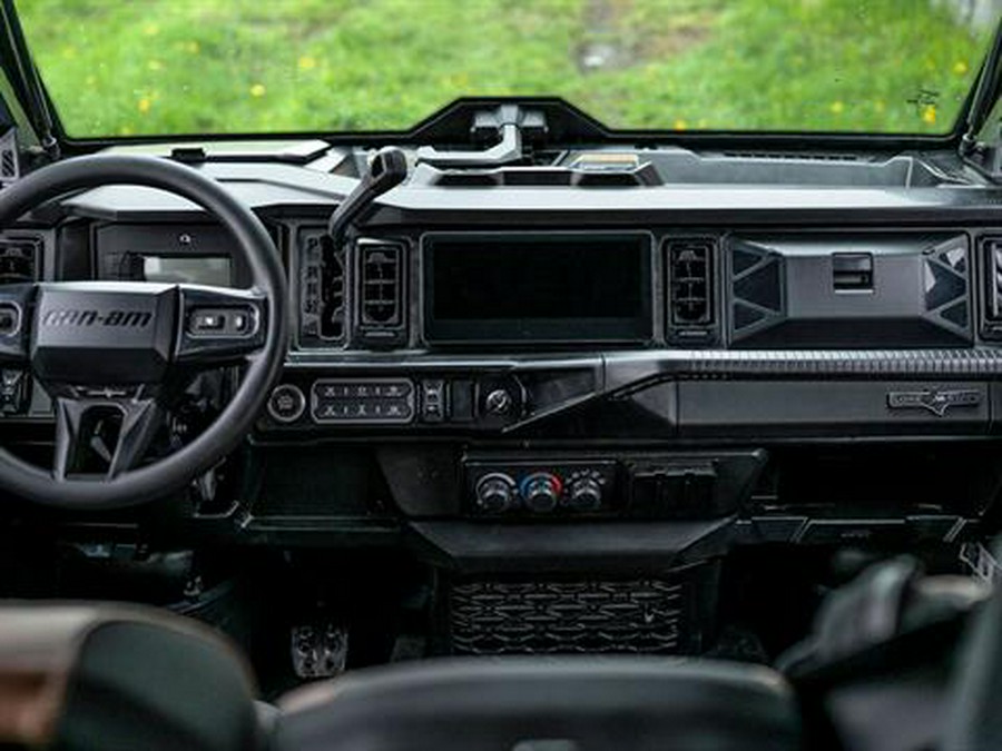 2026 Can-Am Defender MAX Limited HD11