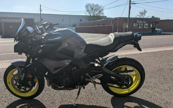 2017 Yamaha FZ-10