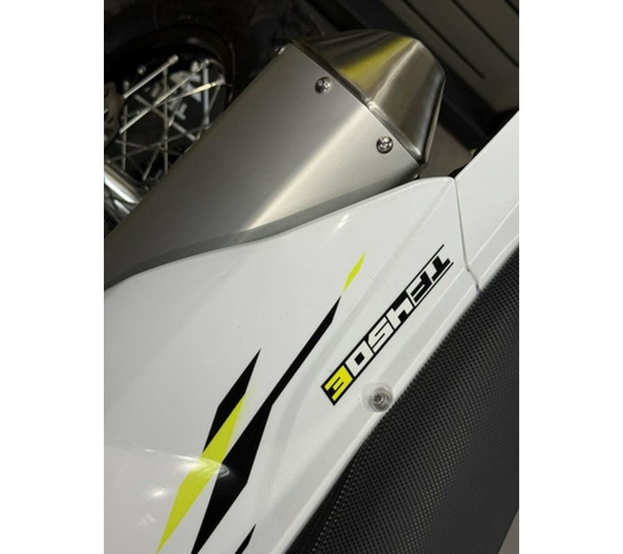 2026 Triumph TF 450-E Jet BlackPure White