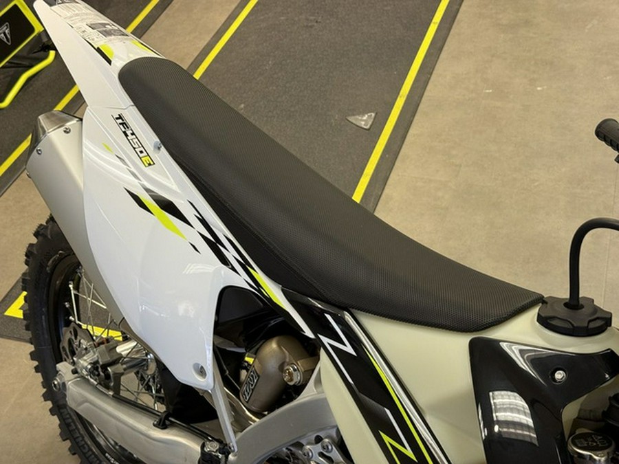 2026 Triumph TF 450-E Jet BlackPure White