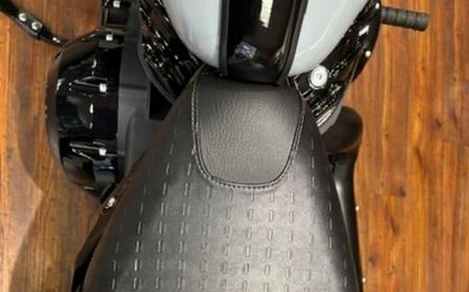 2025 Indian Motorcycle® Chief® Bobber Dark Horse® Storm Gray