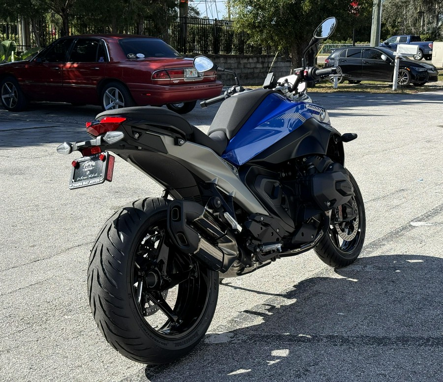 2026 BMW R 1300 R