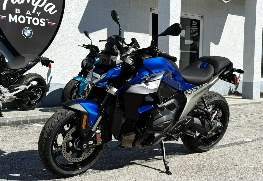 2026 BMW R 1300 R