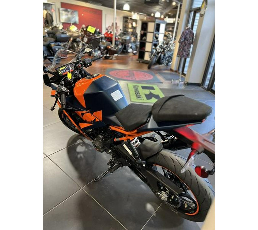 2023 KTM RC 390