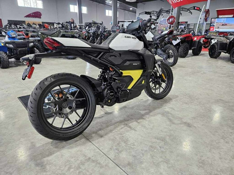 2025 Can-Am Pulse White Carbon Black