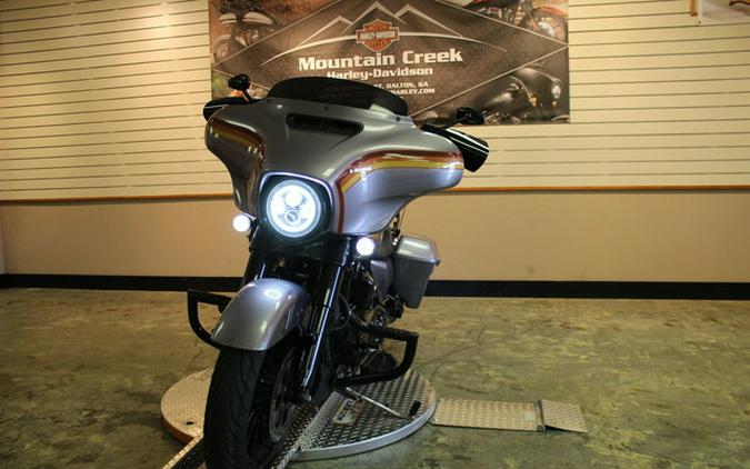 2018 Harley-Davidson FLHXS - Street Glide Special