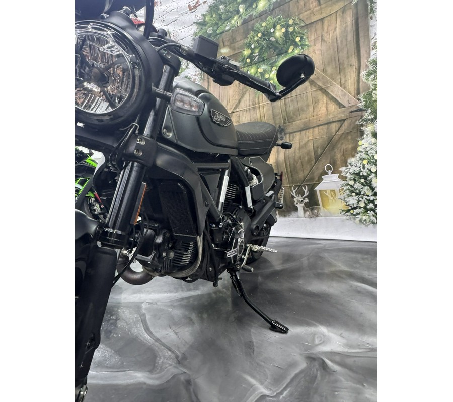 2022 Ducati Scrambler Nightshift, with exhaust and other extras, 6250 miles!