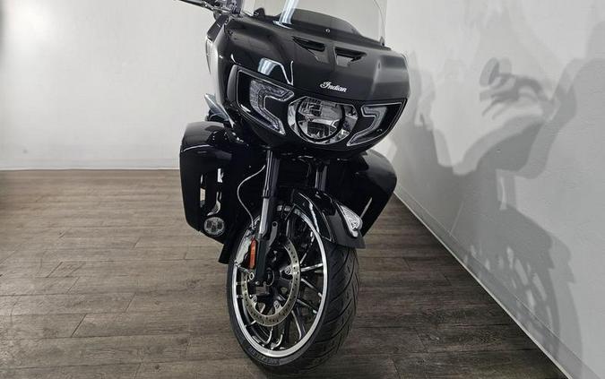 2023 Indian Motorcycle® Pursuit Limited Black Metallic