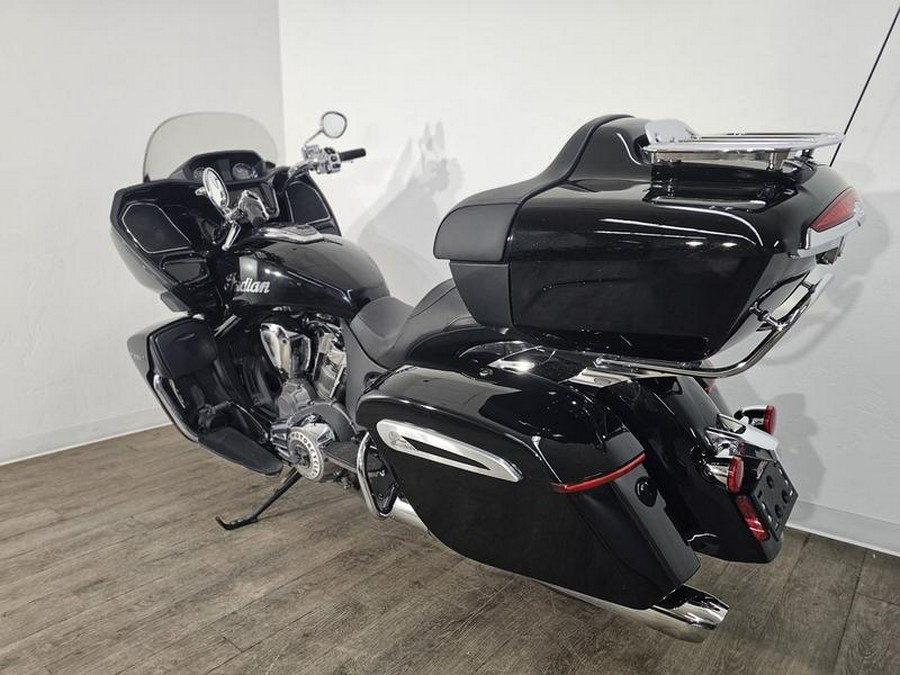 2023 Indian Motorcycle® Pursuit Limited Black Metallic