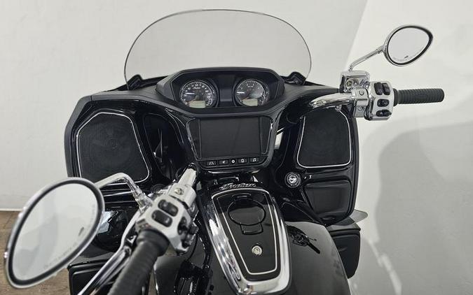 2023 Indian Motorcycle® Pursuit Limited Black Metallic