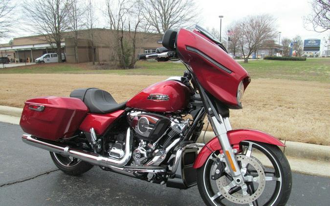 2025 Harley-Davidson FLHX - Street Glide