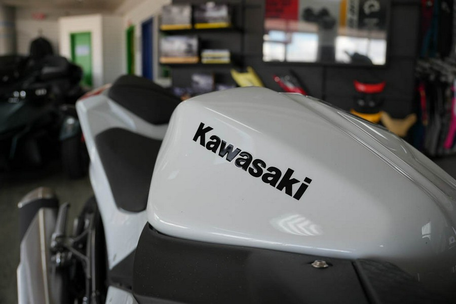 2026 Kawasaki Ninja® 300 ABS