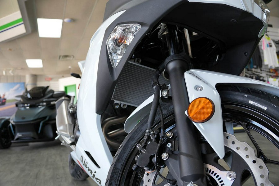 2026 Kawasaki Ninja® 300 ABS