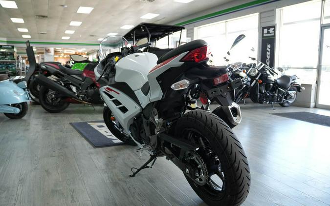2026 Kawasaki Ninja® 300 ABS
