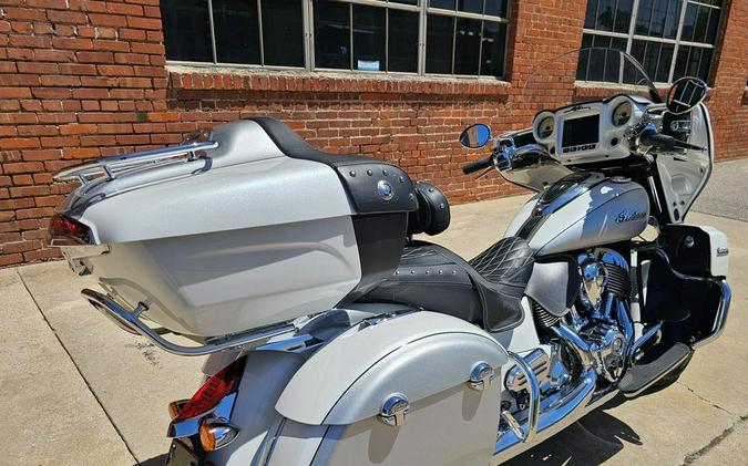 2018 Indian Motorcycle® Roadmaster® ABS Pearl White over Star Silver