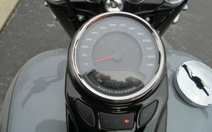 2026 Harley-Davidson Softail FLHC - Heritage Classic