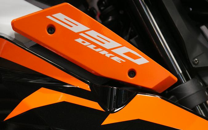 2027 KTM 990 DUKE