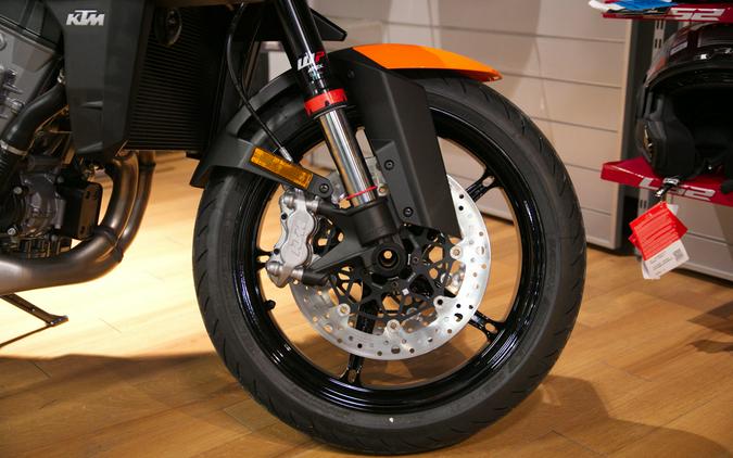 2027 KTM 990 DUKE