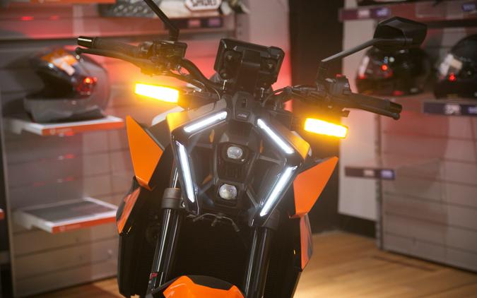 2027 KTM 990 DUKE