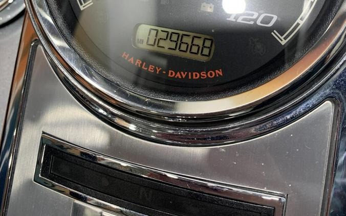 2014 Harley-Davidson Road King FLHR