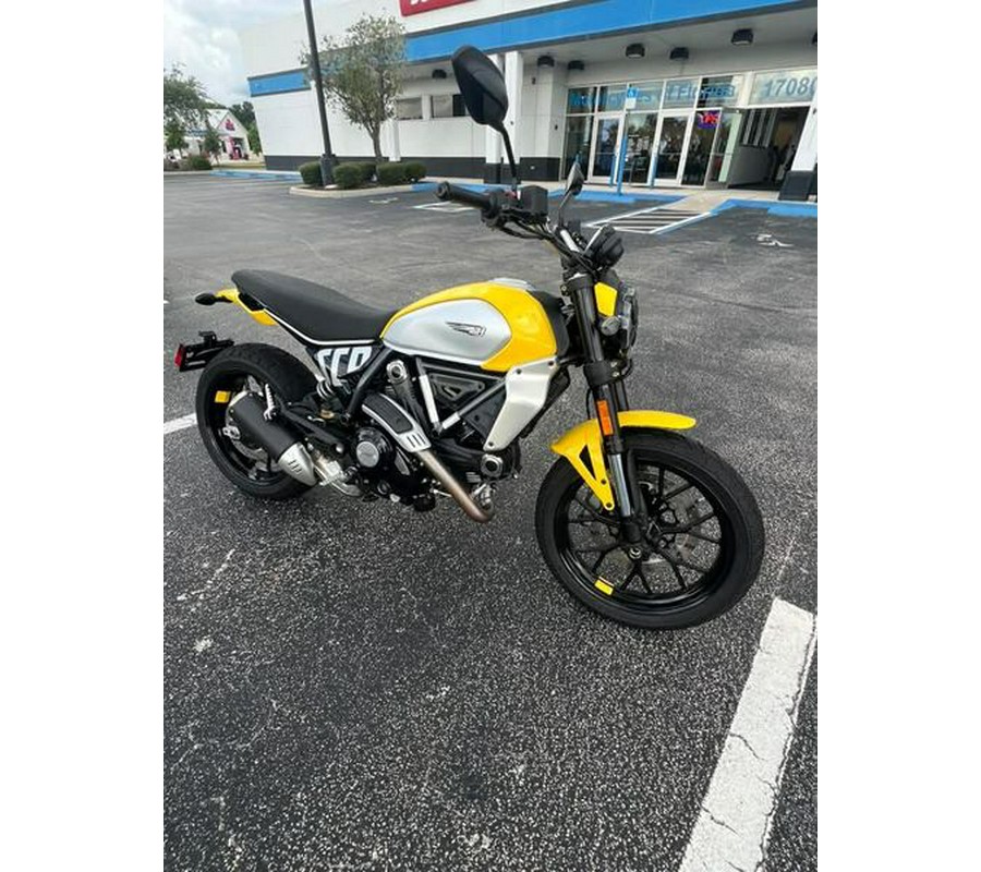 New 2025 Ducati SCR ICON