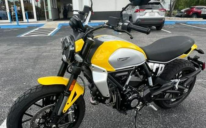 New 2025 Ducati SCR ICON