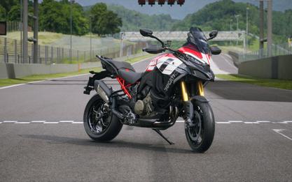 2027 Ducati Multistrada V4 Pikes Peak Livery 2.0