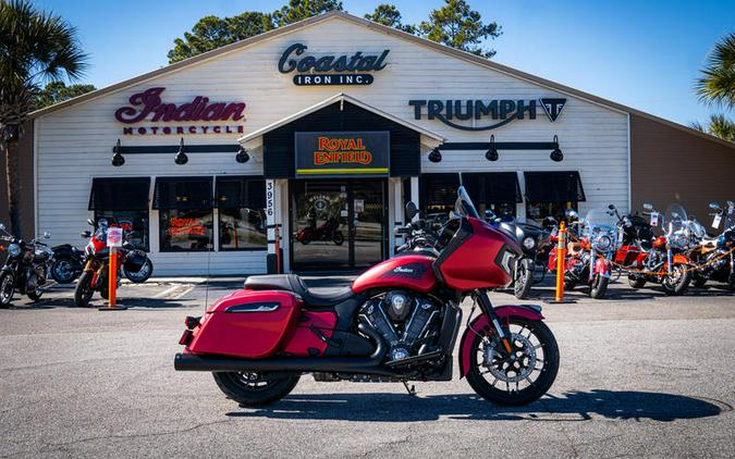 2024 Indian Motorcycle® Challenger® Dark Horse® w/PowerBand Audio Pkg Sunset Red Smoke