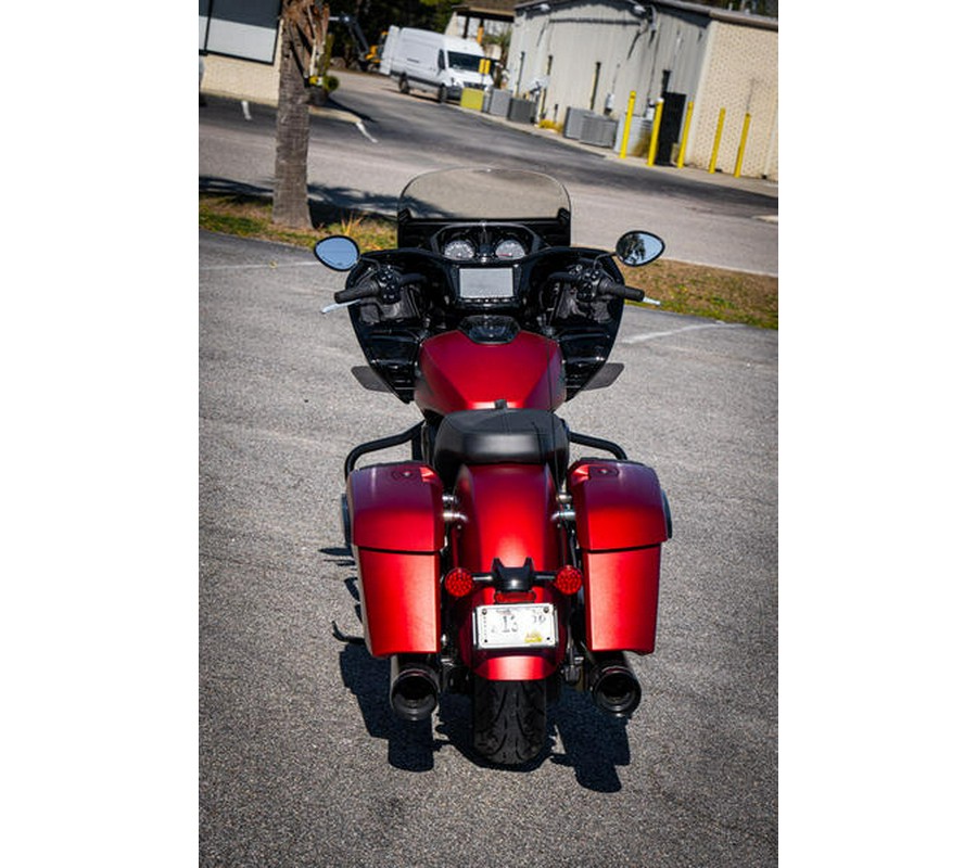 2024 Indian Motorcycle® Challenger® Dark Horse® w/PowerBand Audio Pkg Sunset Red Smoke