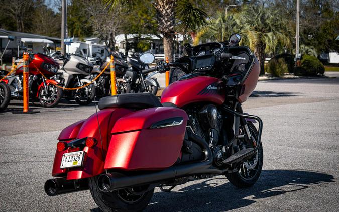 2024 Indian Motorcycle® Challenger® Dark Horse® w/PowerBand Audio Pkg Sunset Red Smoke