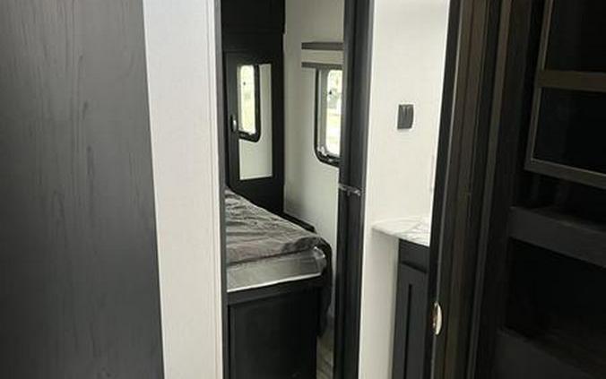 2022 Coachmen Freedom Express Liberty Edition 320BHDSLE