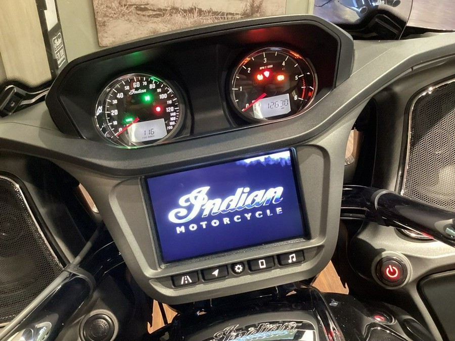 2020 Indian Motorcycle® Challenger Limited Thunder Black Pearl