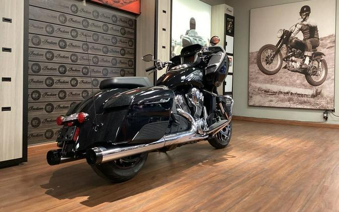 2020 Indian Motorcycle® Challenger Limited Thunder Black Pearl