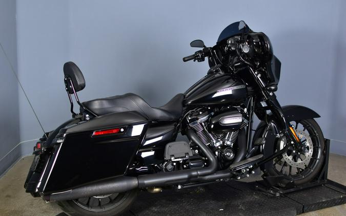 2018 Harley-Davidson Street Glide Special FLHXS