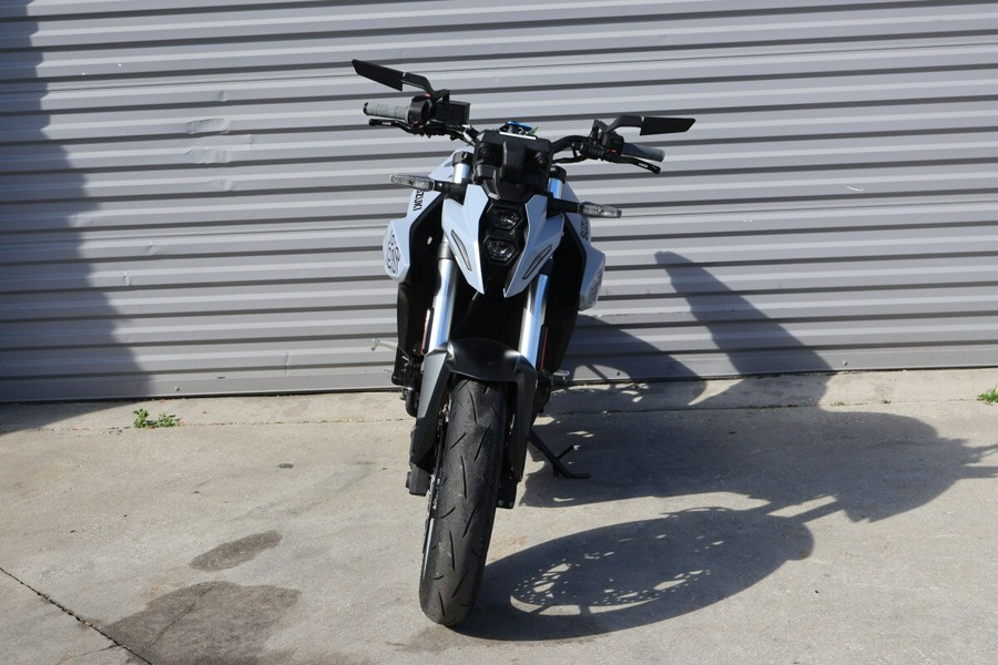 2024 Suzuki GSX-8S