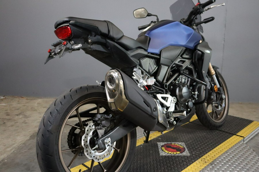 2022 Honda Powersports CB300R