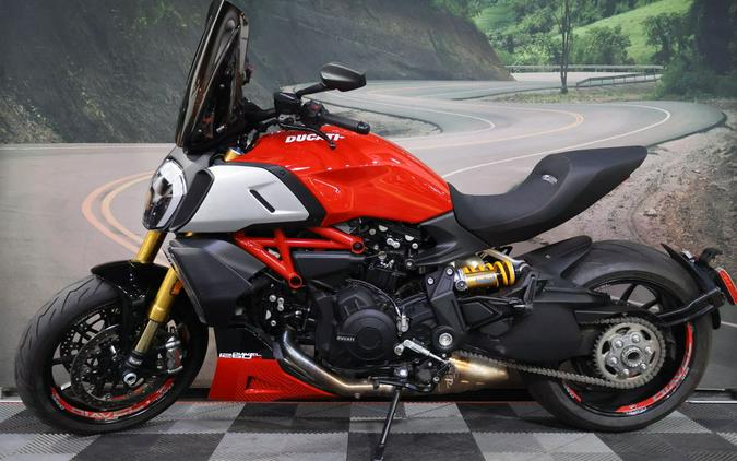 2021 Ducati Diavel 1260 S Ducati Red